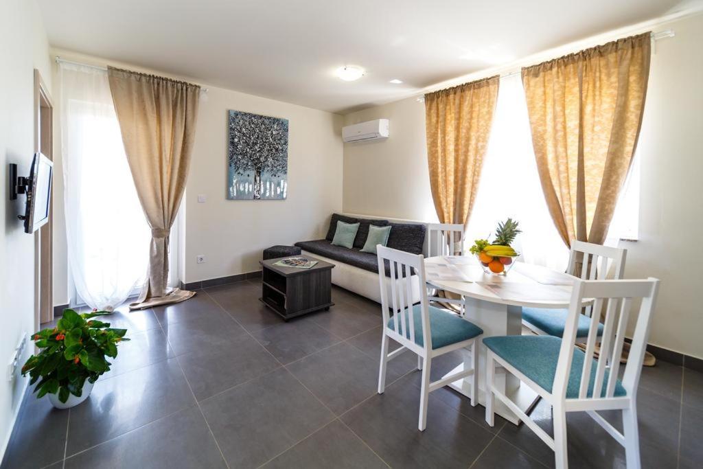 Apartments Leondori كرك المظهر الخارجي الصورة