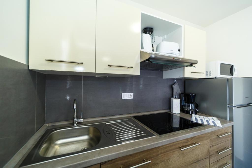 Apartments Leondori كرك المظهر الخارجي الصورة