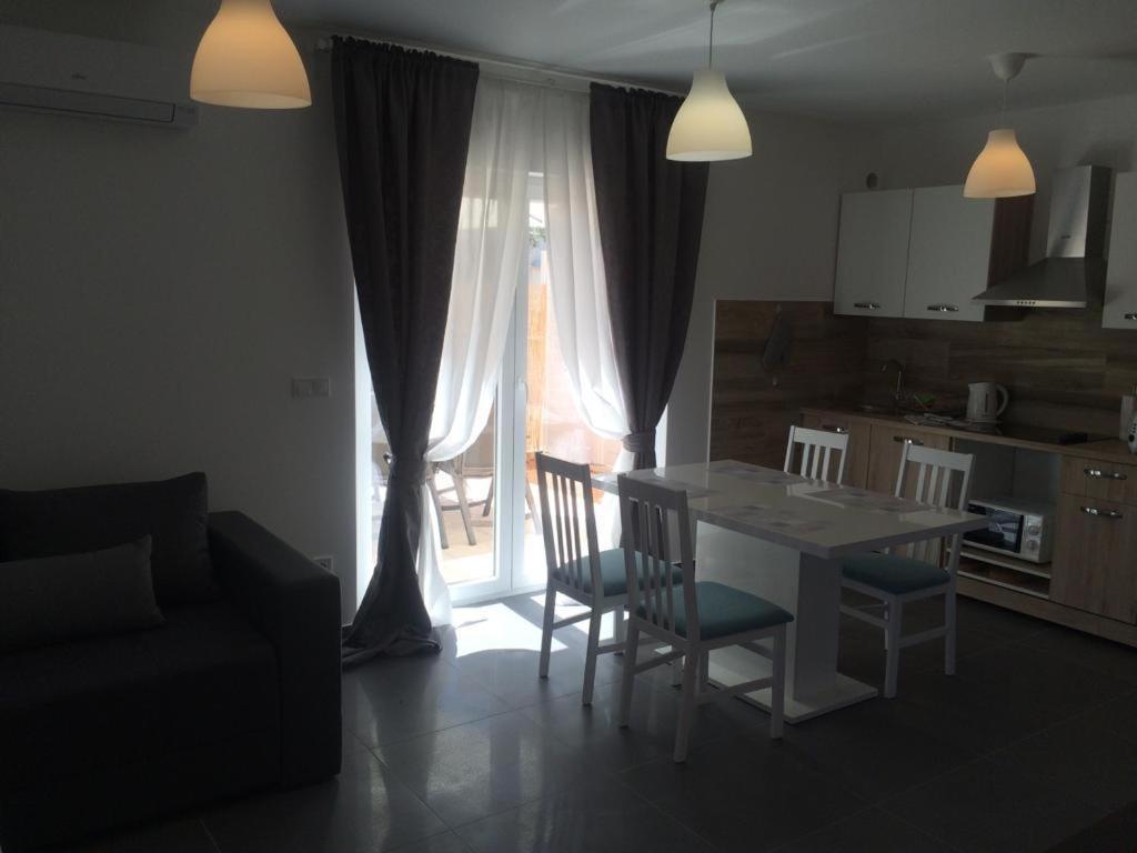 Apartments Leondori كرك المظهر الخارجي الصورة